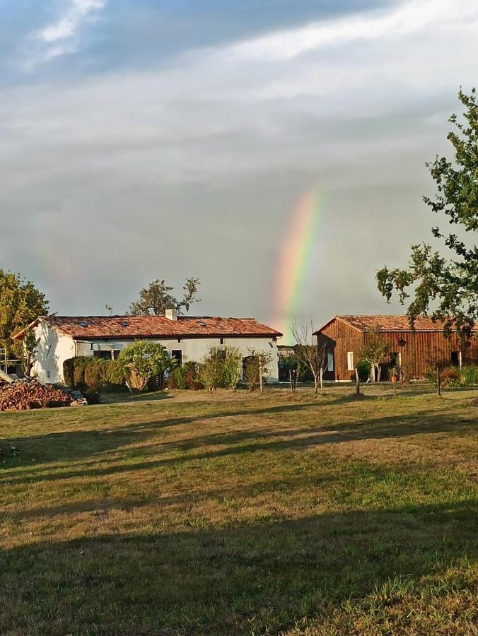 Gite Cosy Grand Confort Dans Un Ecrin De Verdure Agudelle Bagian luar foto